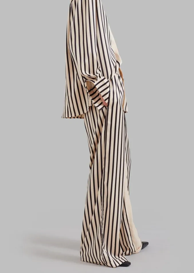 The Frankie Shop Solaqua The Resort Pants 8211 BlackOff White Women Clothing
