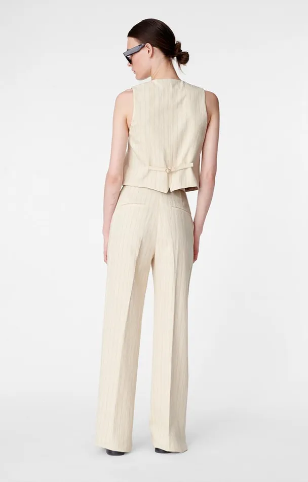 Vanessa Bruno Pants Women Bertrand Trousers Cru00e8me Vanessa Bruno Pants Women Bertrand Trousers Cru00e8me