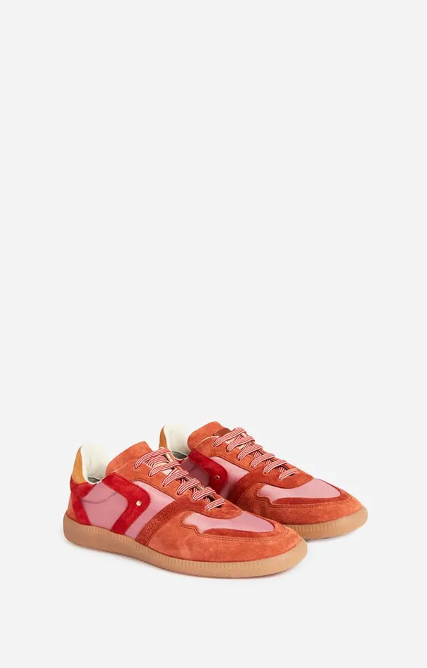 Vanessa Bruno Shoes Women Farrah Low Top Sneakers In Leather Grenadine Vanessa Bruno Shoes Women Farrah Low Top Sneakers In Leather Grenadine