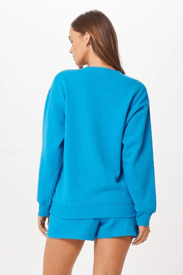 Vintage Havana Sweatshirts Women Bright Blue St Tropez Jet Setter Surf Wash Crewneck Bright Blue