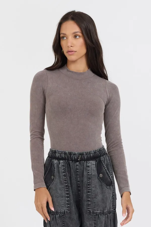 Vintage Havana Tees Women Washed Taupe Seamless Mock Neck Top Washed Taupe