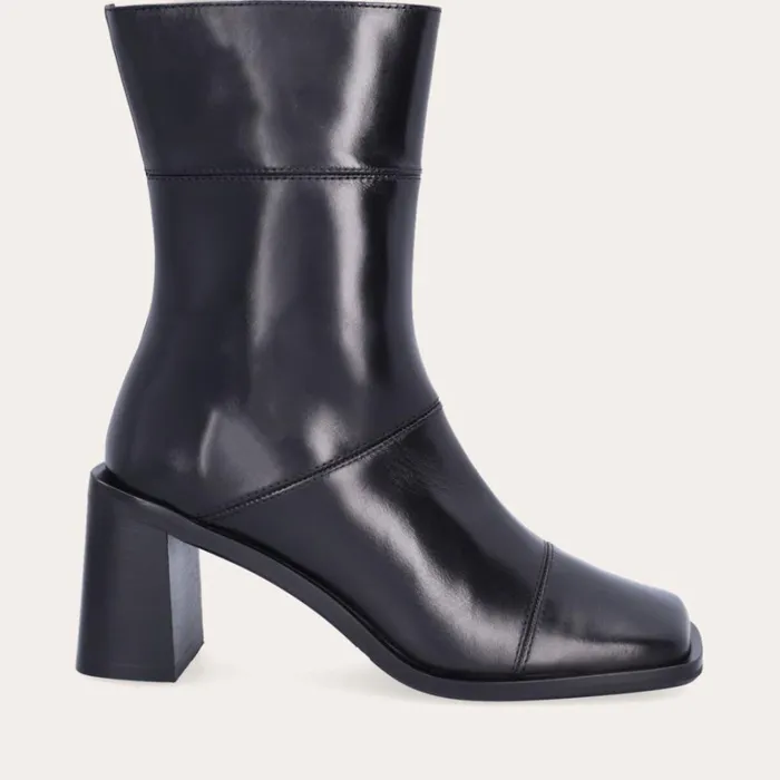 Women A5231 Billi Bi Booties