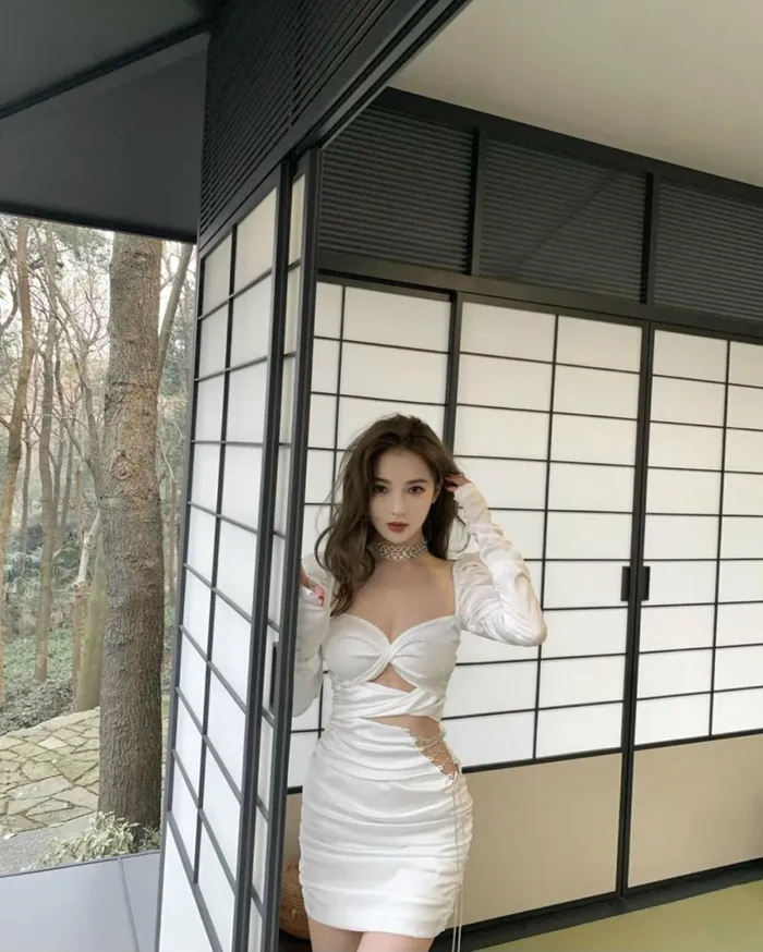 Women Bonnie Sexy White Cross Crystal Dress Nana Jacqueline Bridal