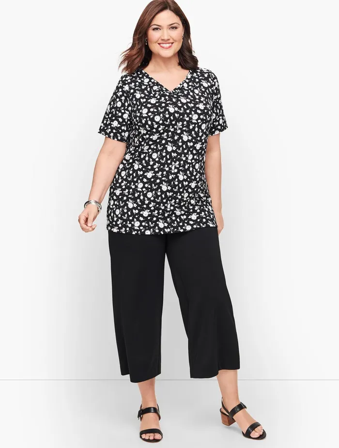 Women Cap And Short Sleeve Talbots Knit Jersey Keyhole Twist Top Blackwhite