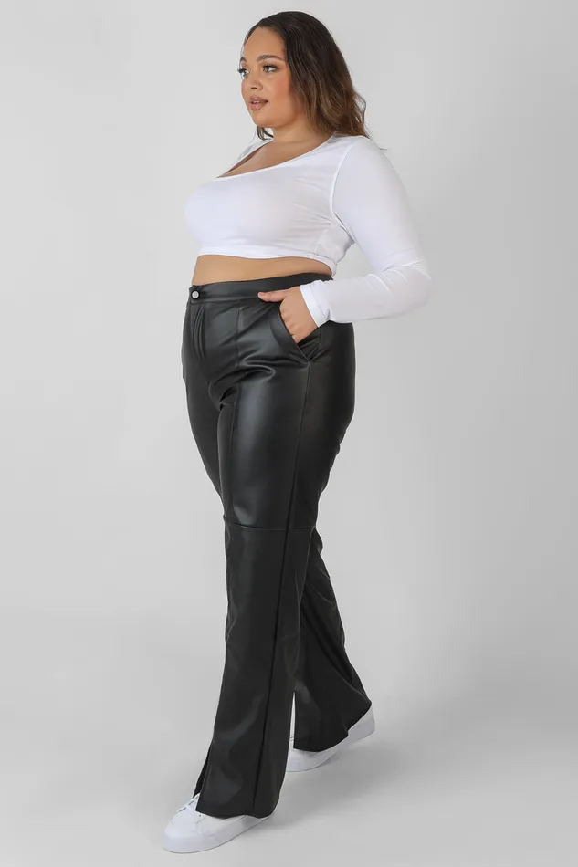 Women Curve Scoop Neck Long Sleeve Crop Top White Kaiia White Public Desire Tops