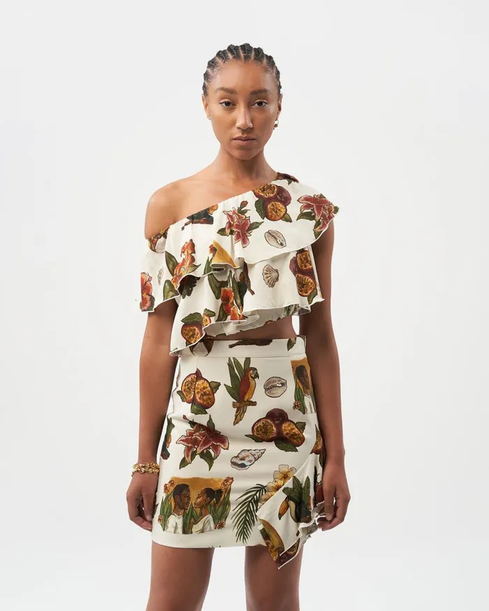 Women Filling Pieces TShirts and Shirts Ruffle Top Parrot Print White