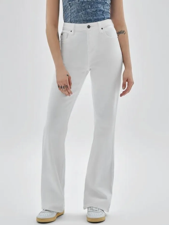 Women GUESS Jeans and Denim GUESS Originals Kit Bootcut Jeans Go Aged White Wash Women GUESS Jeans and Denim GUESS Originals Kit Bootcut Jeans Go Aged White Wash