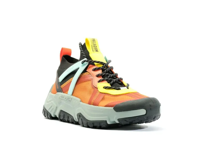 Women OFFGRID LO ADVENTURE Palladium Sneakers