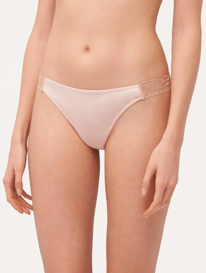 Women Panties La Perla Lace Thong In Powder Pink And Sand