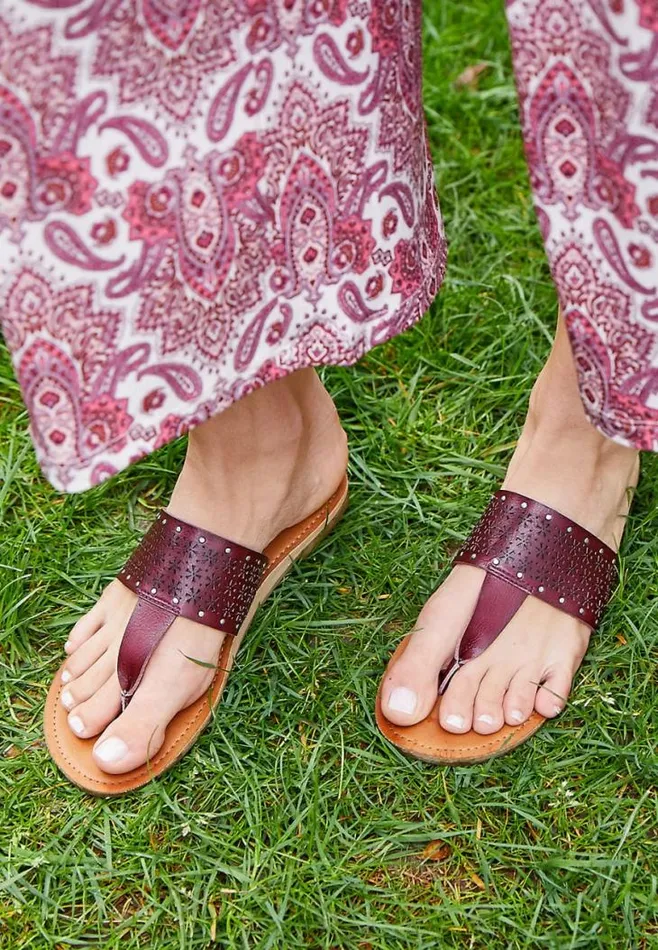 Women Pryia Laser Cut Flat Sandal Maurices Sandals