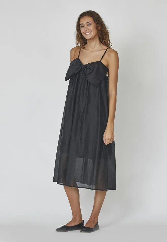 Women Sisters Point Dresses ESADR Black