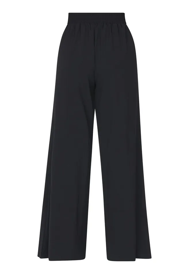 Women Sisters Point Pants and Jeans NYLAPA Black