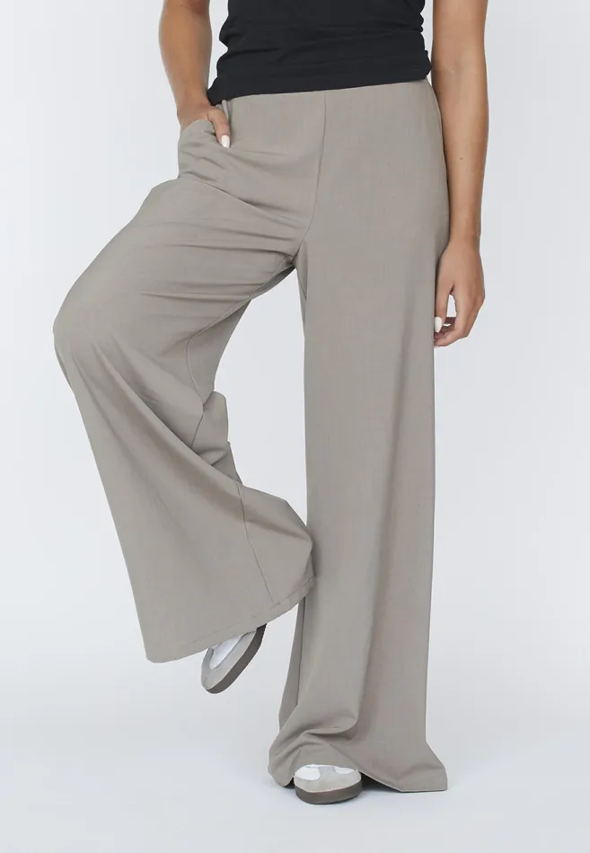 Women Sisters Point Pants and Jeans NYLAPA Dark Beige