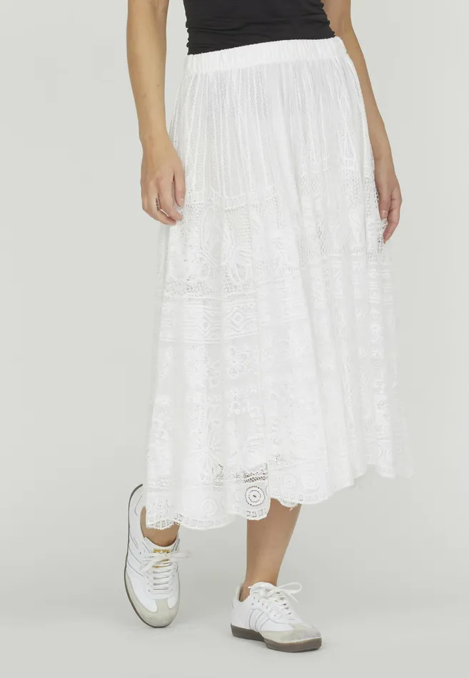 Women Sisters Point Skirts GILLYSK Cream