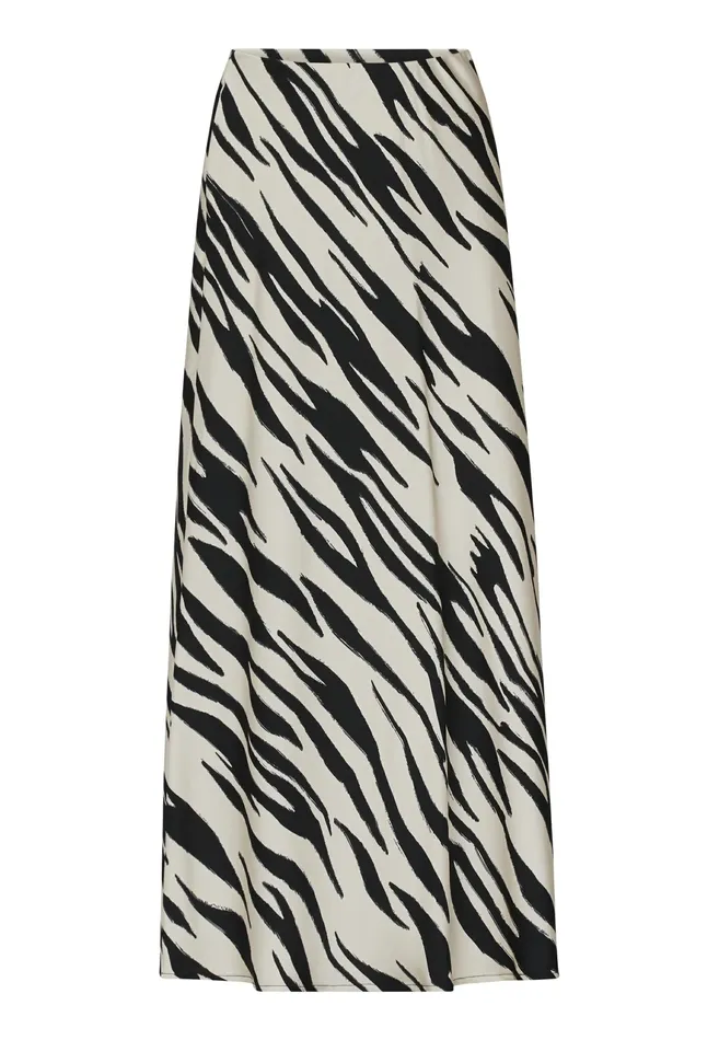Women Sisters Point Skirts NGEWOSK2 Beigeblack