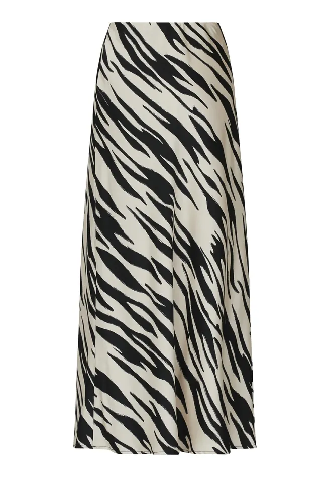 Women Sisters Point Skirts NGEWOSK2 Beigeblack