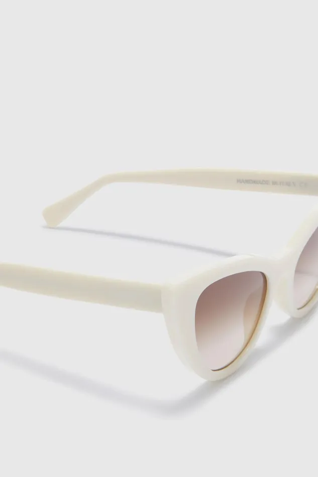 Women Sunglasses Ermanno Scervino Cateye Model LGR Sunglasses White 8211 Ermanno Scervino White