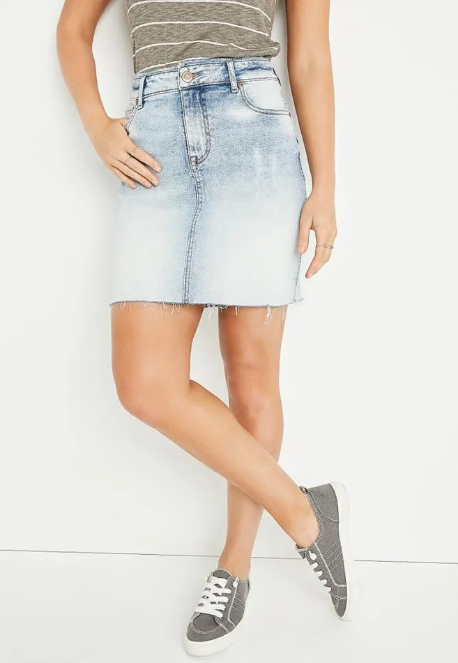 Women Vintage High Rise Light Wash Frayed Hem Denim Skirt Maurices Bottoms